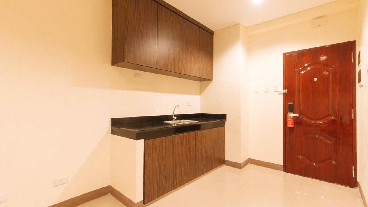 Reddoorz Plus @ Kaizen Suites Taft Avenue Manille Extérieur photo