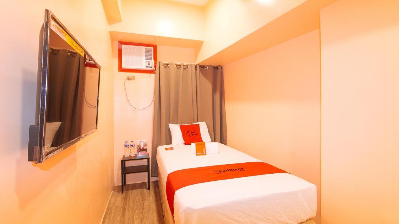 Reddoorz Plus @ Kaizen Suites Taft Avenue Manille Extérieur photo