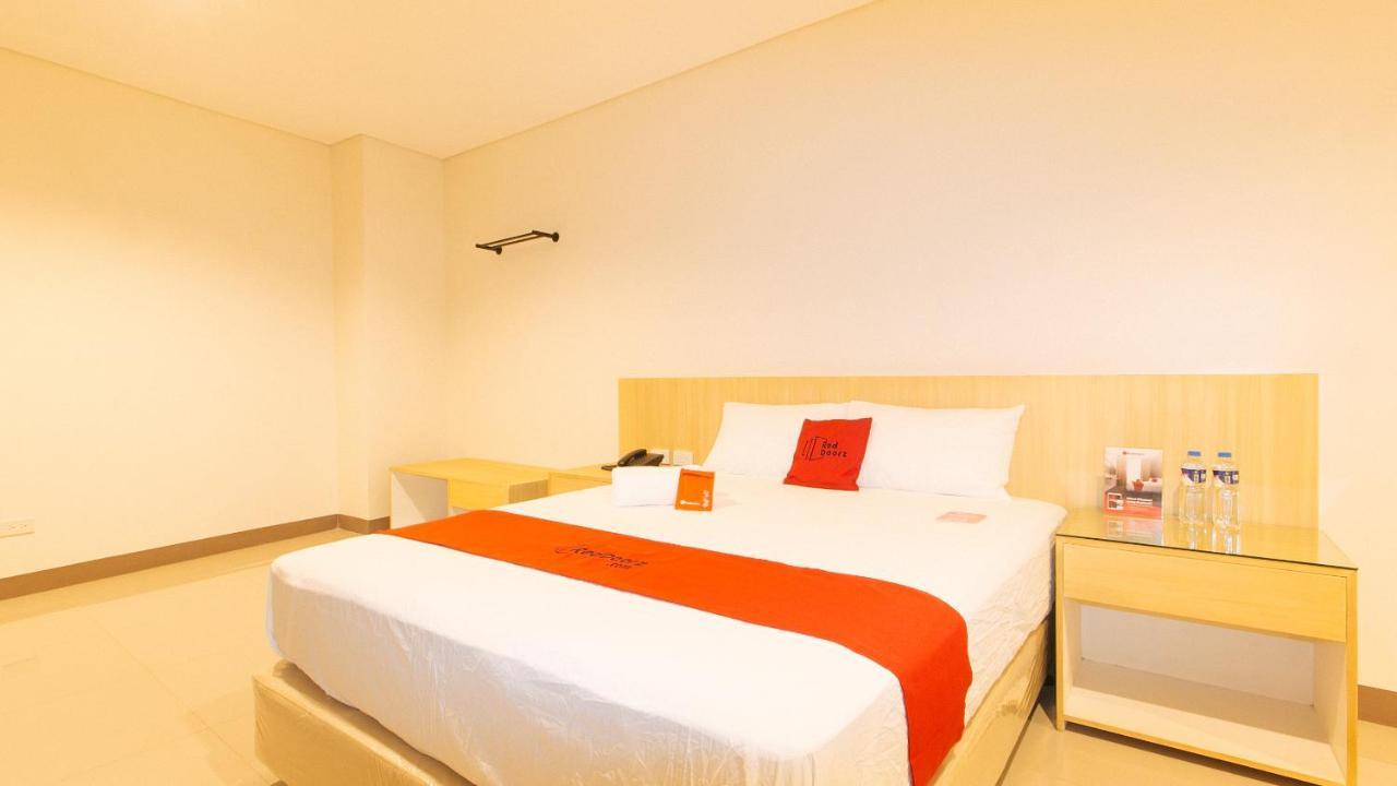 Reddoorz Plus @ Kaizen Suites Taft Avenue Manille Extérieur photo